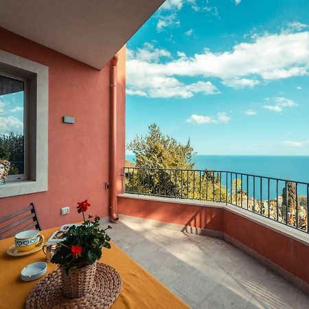 The Charming House Lägenhet Taormina Exteriör bild