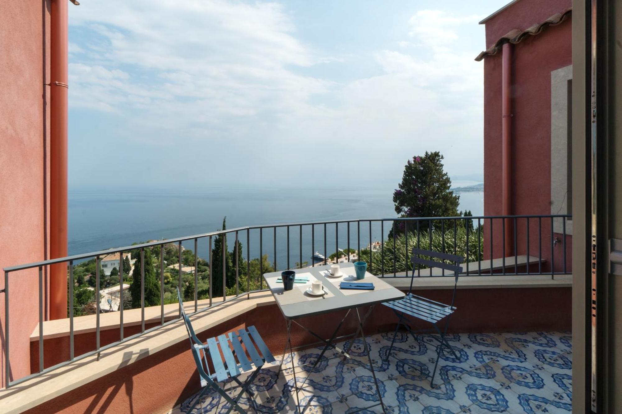 The Charming House Lägenhet Taormina Exteriör bild