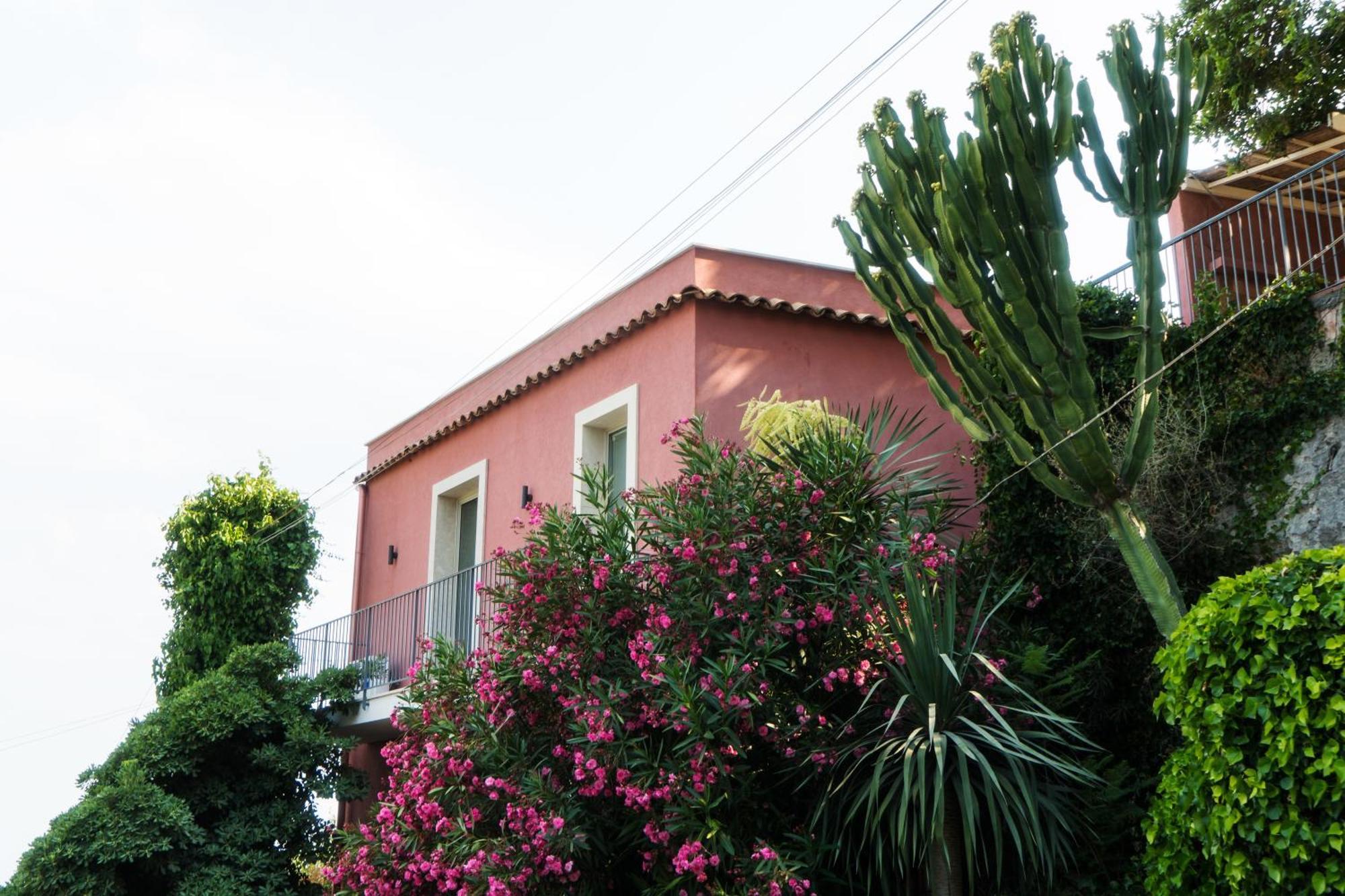 The Charming House Lägenhet Taormina Exteriör bild