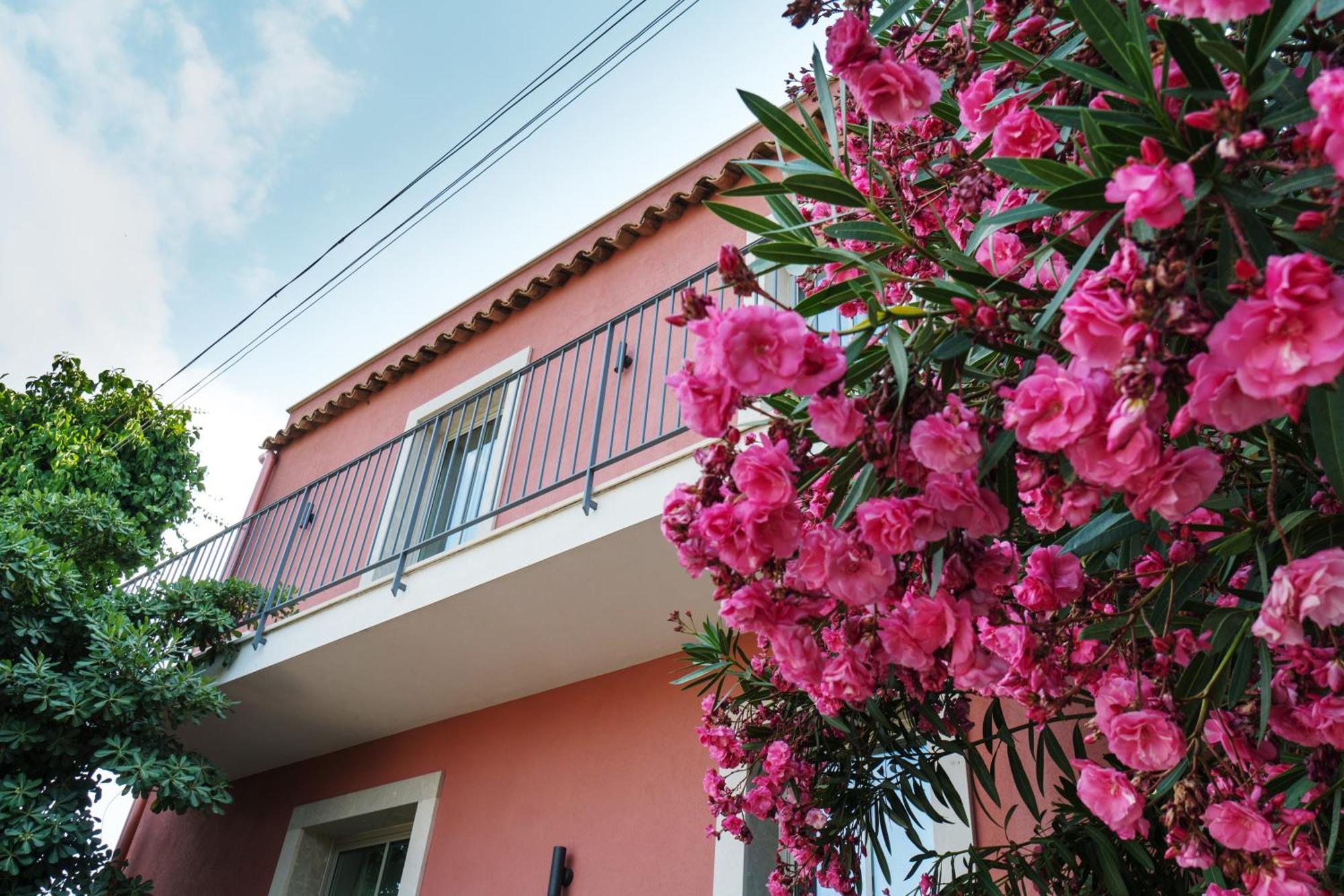 The Charming House Lägenhet Taormina Exteriör bild