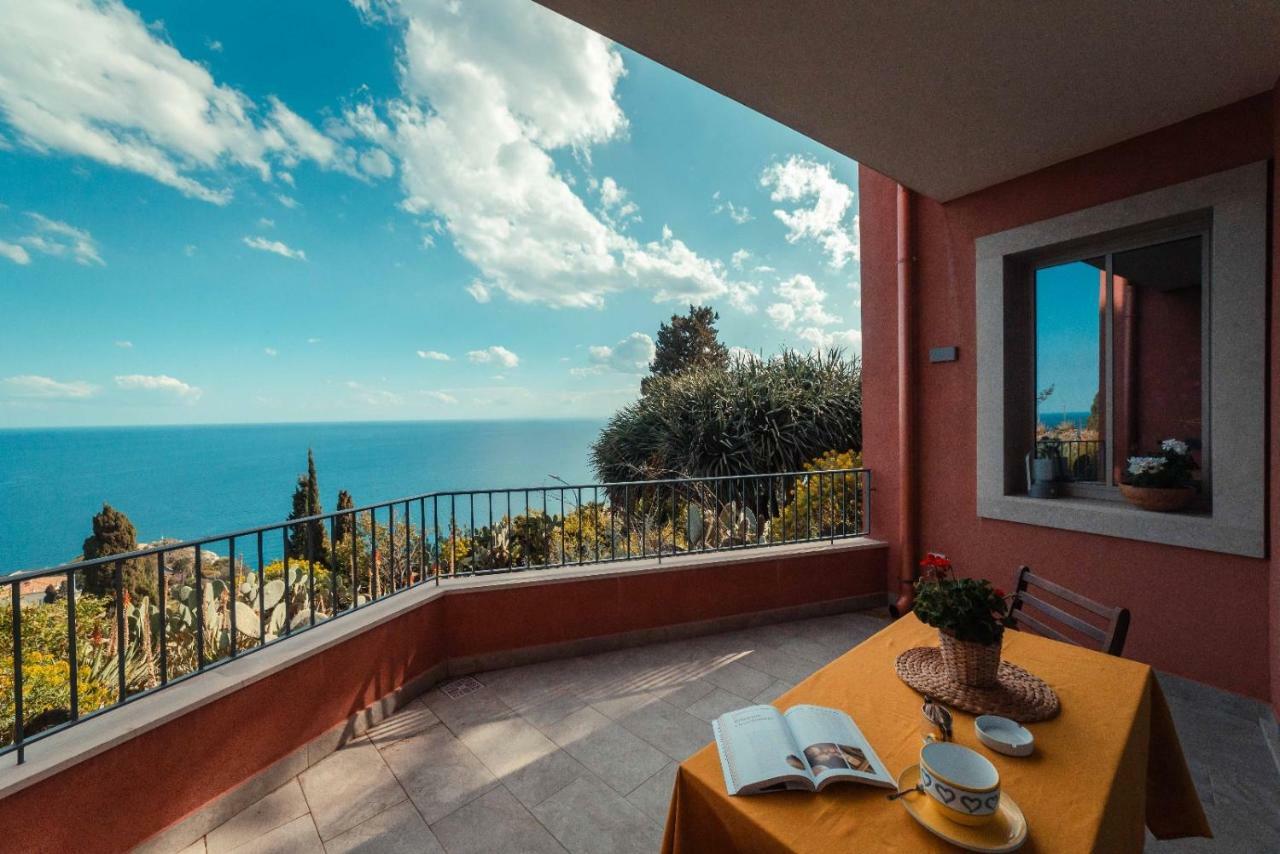 The Charming House Lägenhet Taormina Exteriör bild